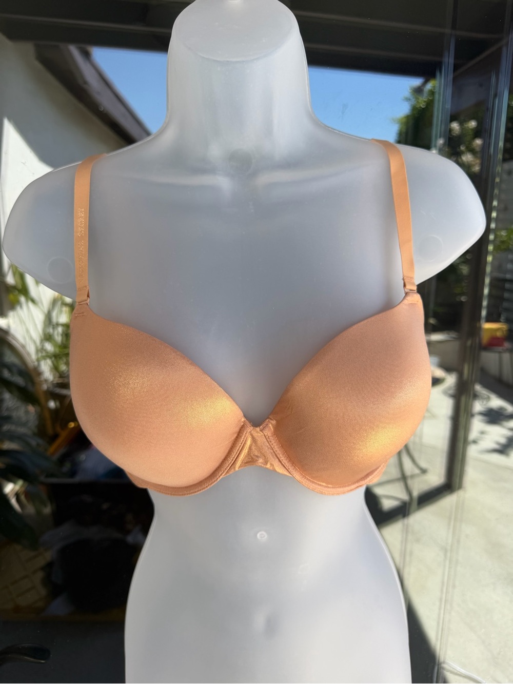 Victoria’s Secret “The Nakeds” Lined Demi Bra - 38C - Shimmery Nude